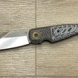 Cargar imagen en el visor de la galería, Navaja Gitano Gen 2, edición única, customizada a mano Por Gudy Van Poppel, Fat Carbon/Magnacut/ Titanio