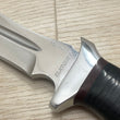 Cargar imagen en el visor de la galería, Cuchillo Zlatoust modelo “Korsar” en mango de cuero y funda multiuso en piel