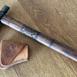 Cargar imagen en el visor de la galería, Hacha Tomahauk custom de Nil Fonseré, Tiger Maple con motivos tribales