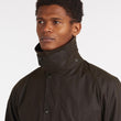 Cargar imagen en el visor de la galería, Chaqueta Classic Bedale BARBOUR para hombre Color OLIVE (CLASSIC)