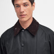 Cargar imagen en el visor de la galería, Chaqueta Classic Beaufort BARBOUR para hombre Color VERDE (SAGE)
