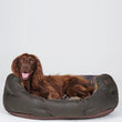Cargar imagen en el visor de la galería, Cama Barbour para perros de cera y algodón de 30 pulgadas