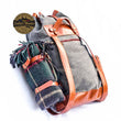 Cargar imagen en el visor de la galería, Mochila Pioneer de OneBone con acabado Hillary + Manta - Safari Master