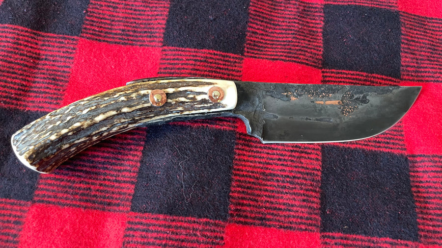 Cuchillo Trapper de Nil Fonsere, Viga encajada en Sambar