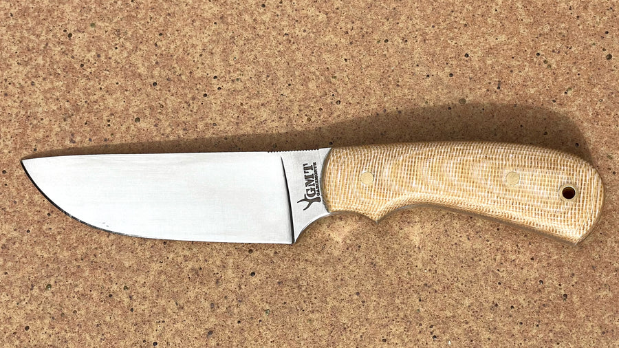 Cuchillo Skinner GMT Garcimonte, Acero Elmax cachas coyote y Funda Kydex