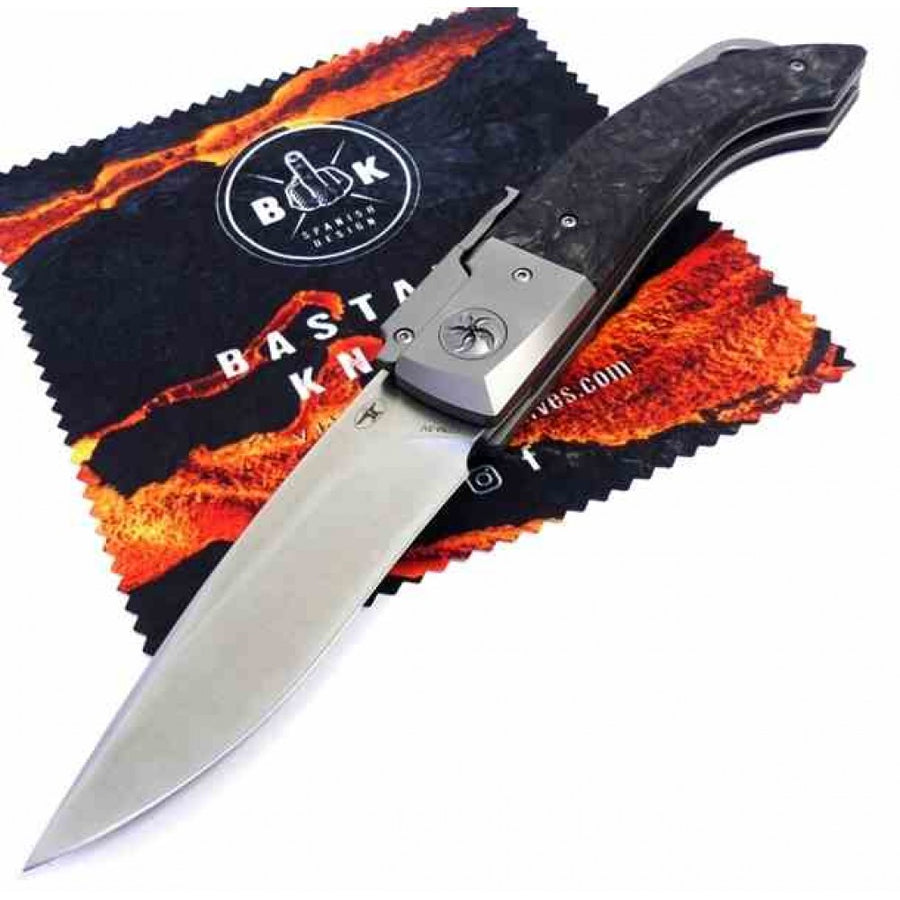 Navaja Bastard Salamandra FatCarbon Materia Oscura Negra -  Serie Limitada