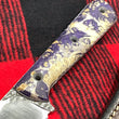 Cargar imagen en el visor de la galería, Cuchillo “Aguja” forjado por Alejandro Medrano, con abedul estabilizado y  texturizaciones
