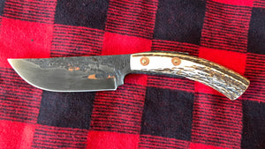 Cuchillo Trapper de Nil Fonsere, Viga encajada en Sambar