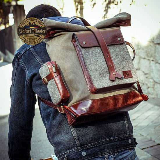 Mochila Pioneer de OneBone con acabado Hillary (manta no incluida) - Safari Master